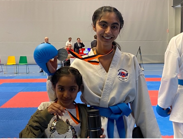 Claire Dames porno video Bir yigit qiz porno hikoyasiga aylandi